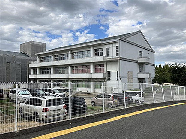 草津市立南笠東小学校