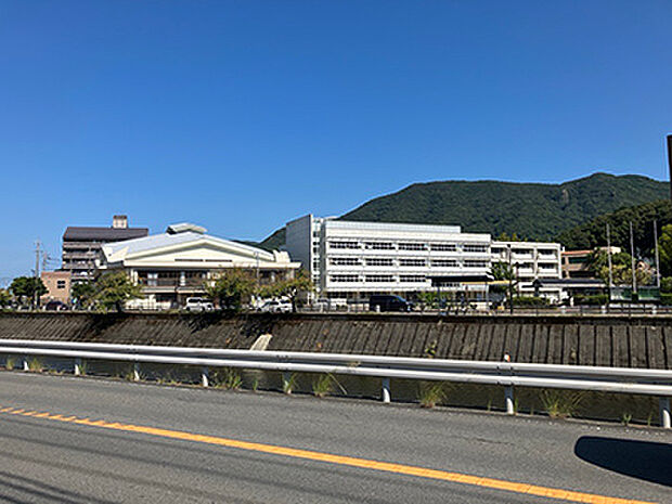 長与町立長与小学校