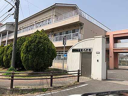 加木屋小学校 約670m