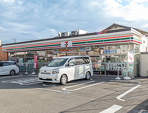 セブンイレブン 池田呉服町店