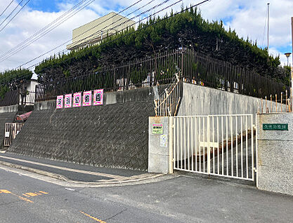 英明幼稚園　諌早 約1140m