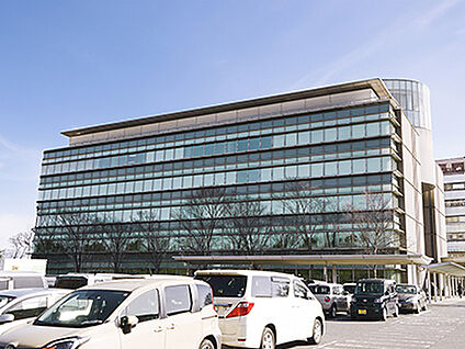 菰野町役場 約420m