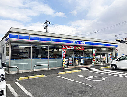 ローソン福山春日町七丁目店 約300m