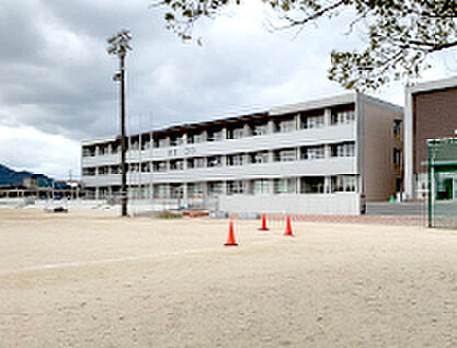 防府市立桑山中学校 約1200m
