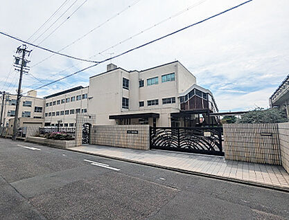 御田中学校 約190m