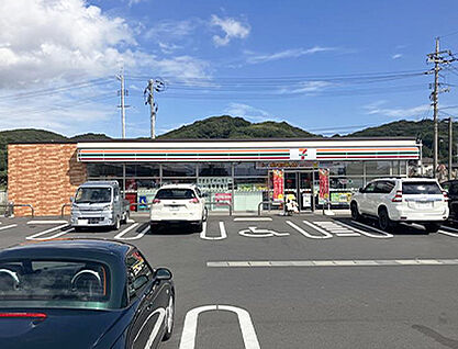 セブンイレブン倉敷福田古新田店 約490m