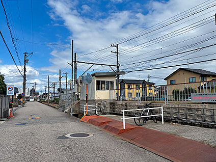 北陸鉄道石川線「野々市」駅 約1840m