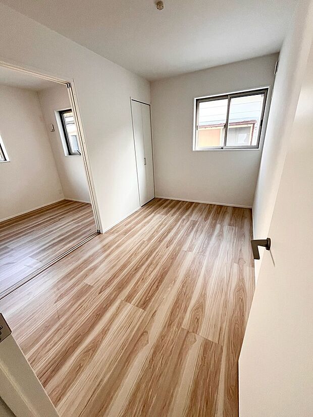 【2F 洋室】続き間としても利用できます