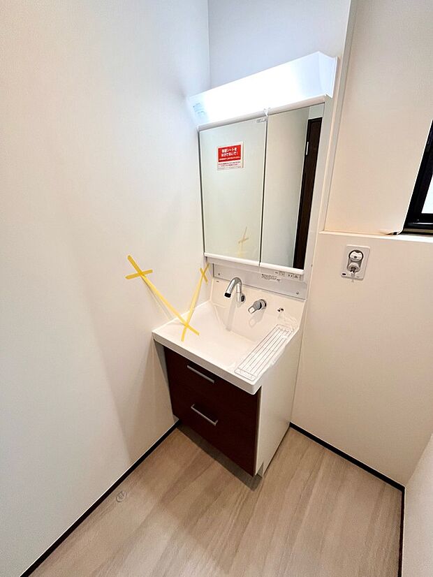 【洗面化粧台】ハンドシャワー付き