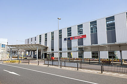 つくばエクスプレス「万博記念公園」駅 現地から410m～420m。(徒歩6分。(最長))