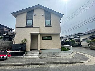 洛西モデル 外観