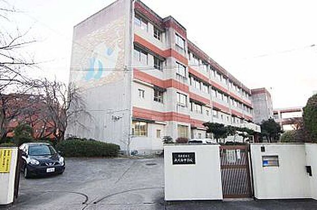 名古屋市立南天白中学校（約918m）