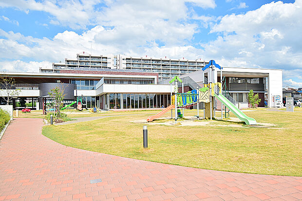 かこてらす(約1,480m)