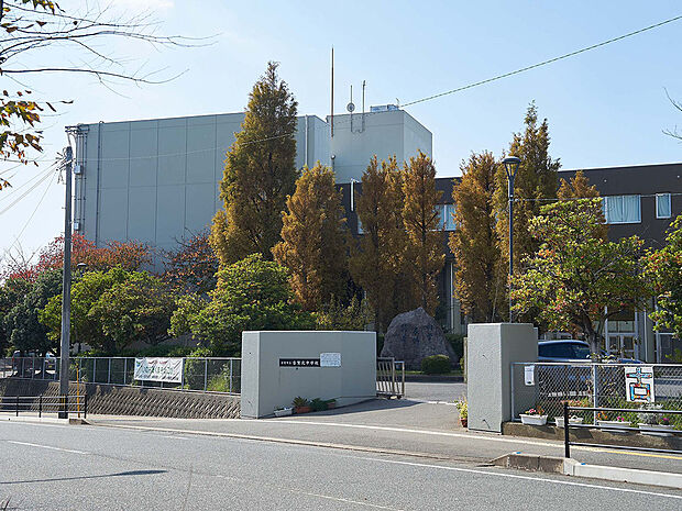 古賀市立「古賀北」中学校(約1,230m)