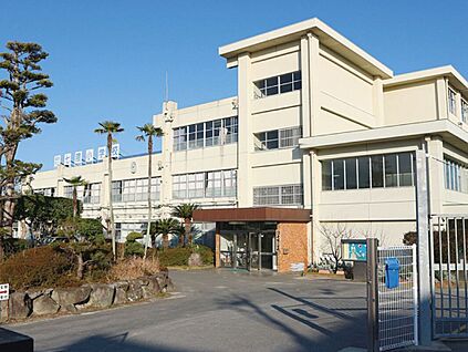 福岡市立「七隈」小学校 640m