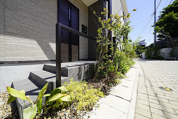 【現地モデルハウス1号棟（外観）（販売中）】※2025年6月撮影