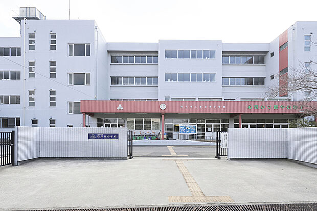 西深井小学校