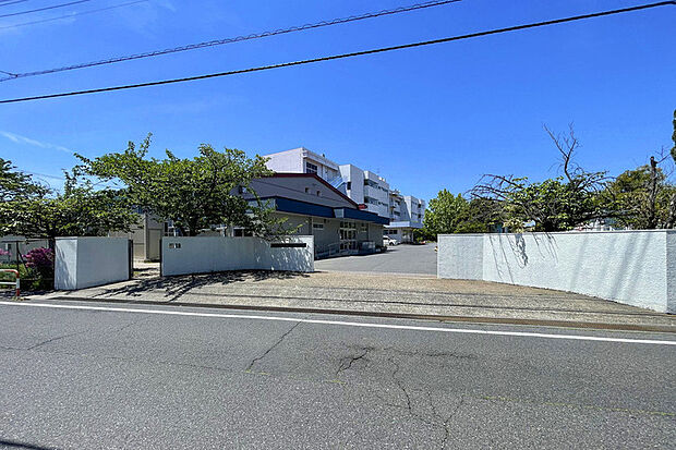 鰭ヶ崎小学校
