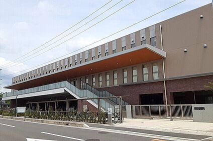 大和田小学校（現地より徒歩11分） 約810m