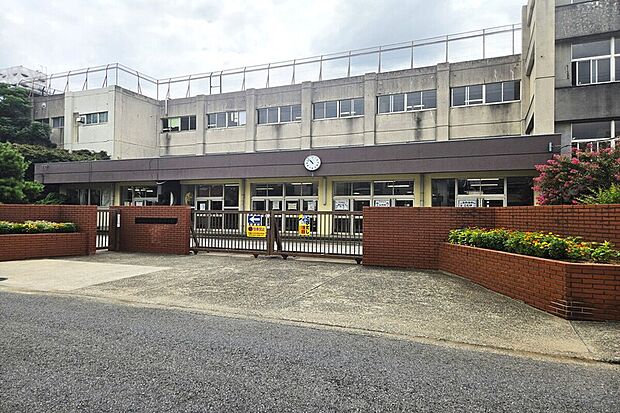 松飛台第二小学校(現地より徒歩6分)