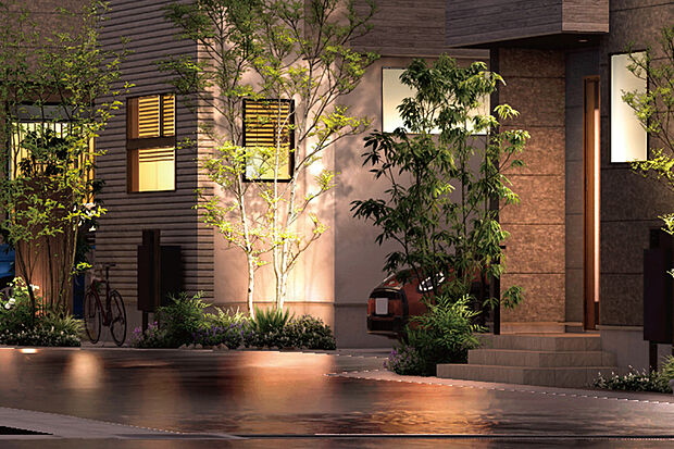 【【灯かりのいえなみ協定(R)】】暗くなると、LED外部照明が自動的に点灯。夜の街並みを美しく浮かび上がらせます。あたたかな灯かりがともる我が家を見た時のやすらぎを日常的に味わえると同時に、家を明るく照らすことで、安全性を高める効果も