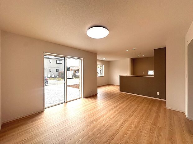 【4号棟　ファミリーラウンジ】