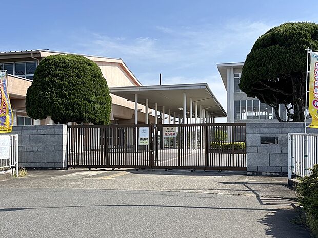 美里町立美里中学校(約3,400m)