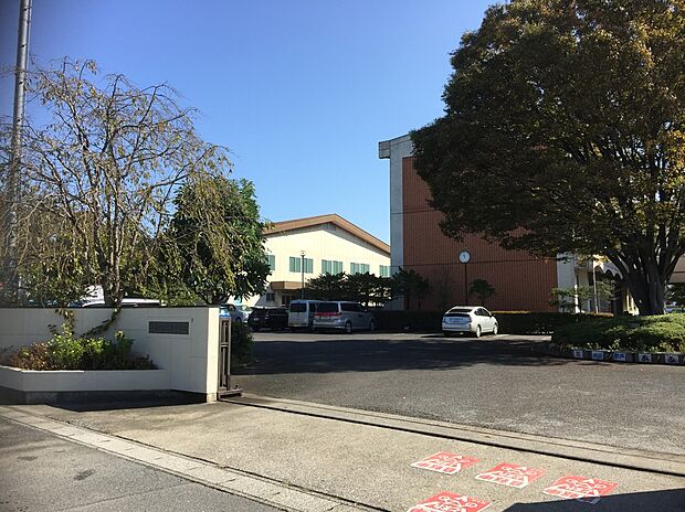 久喜市立太東中学校（約1,000m）