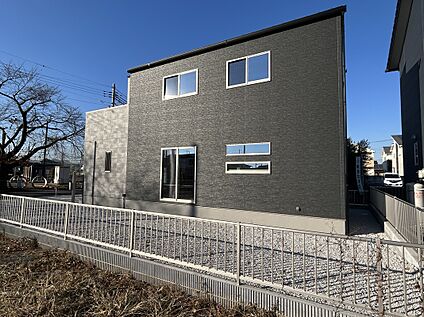 【1号棟 外観】