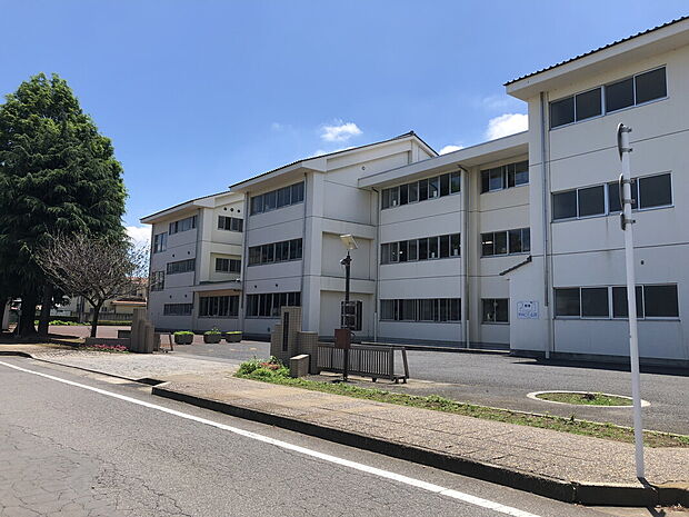 館林市立第一小学校（約730m）