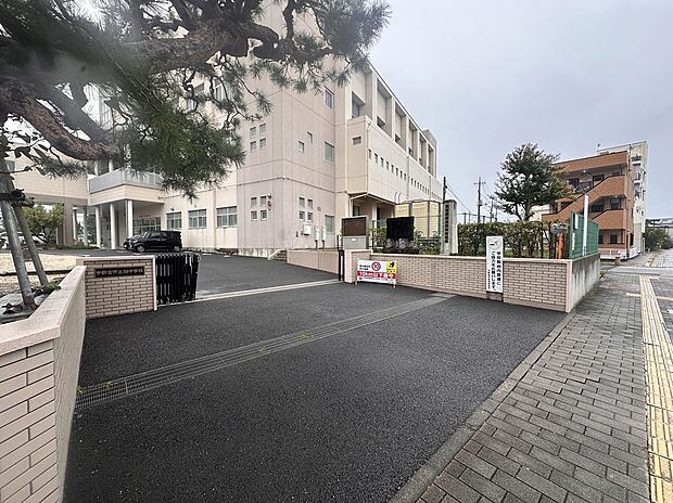 宇都宮市立旭中学校(約1,200m)