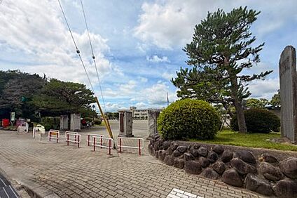 さくら市立氏家小学校 徒歩1400m