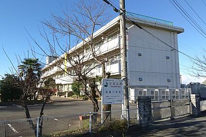 鴻巣市立屈巣小学校 徒歩700m