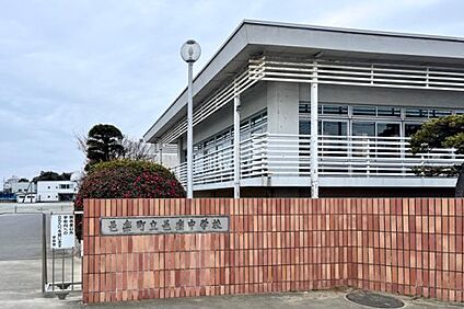 邑楽町立邑楽中学校 徒歩1100m