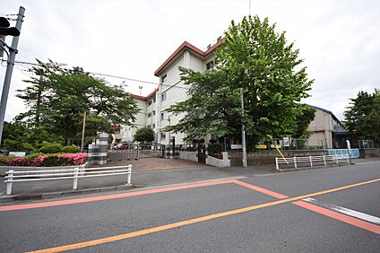 市立文蔵小学校 430m