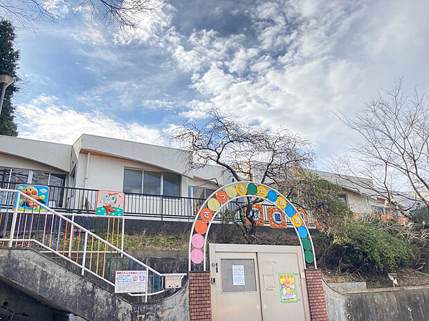 蔵波台さつき幼稚園（約1,628m）