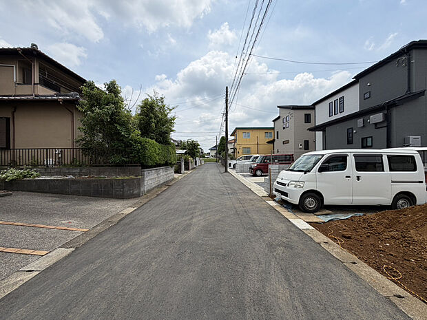 【【2026/6/13　前面道路約5.0m】】食器洗浄乾燥機や浴室暖房換気乾燥機、全窓ペアガラスなど暮らしを彩る機能的な設備を搭載◎より便利で快適な暮らしが叶います。