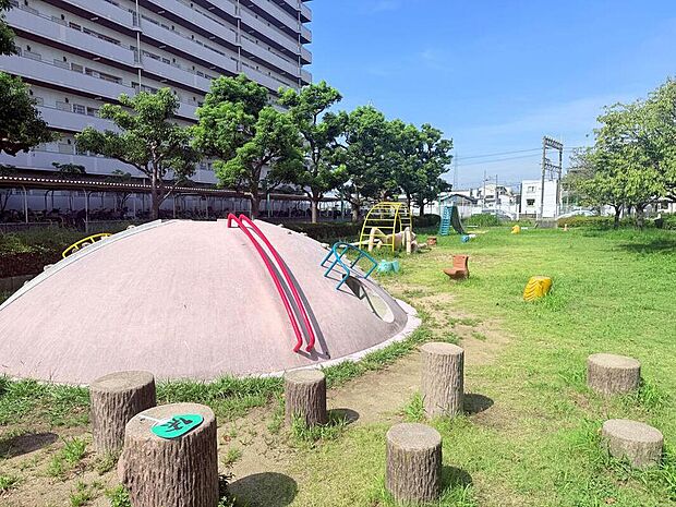 市営遠里小野住宅内公園