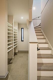 【本分譲地に建築可能な建物プラン例】