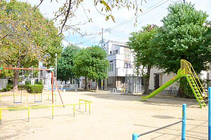 千本西公園 約130m(徒歩2分)