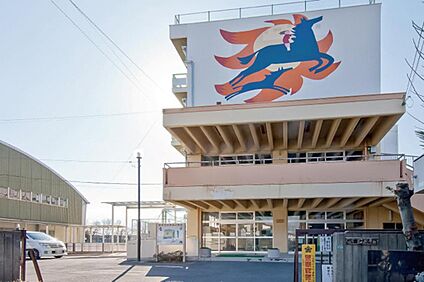 新座市立池田小学校 651m