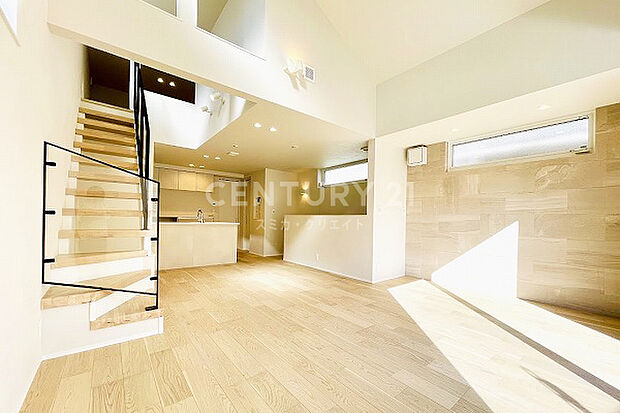 リビングダイニングルーム／ご都合に合わせて現地見学いただけます！お気軽にお問い合わせください！