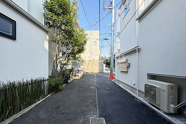 【北側前面道路】恵比寿駅スカイウォーク入口へ徒歩約8分、恵比寿ガーデンプレイスも近く利便性の高い立地です！