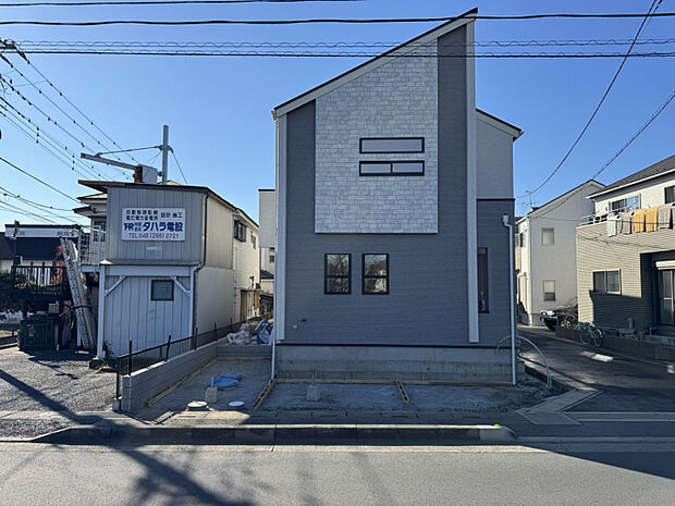 前面道路含む現地写真　