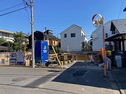 前面道路（2026年10月15日撮影）
