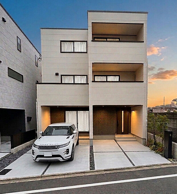 【B棟現地外観写真】※実際の写真にCGによるイメージ加工を施しております。