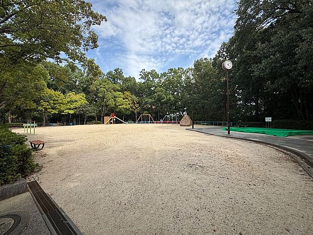 八事富士見公園