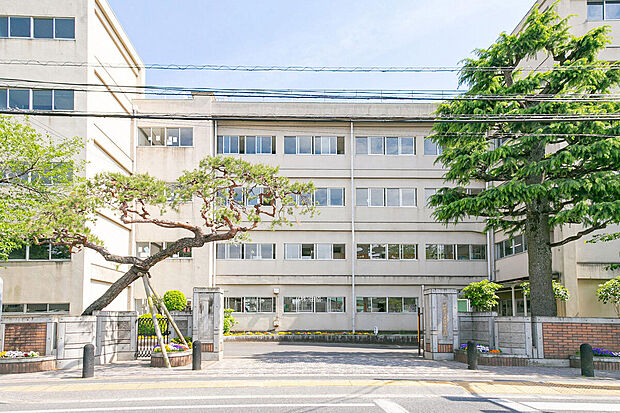 川越市立霞ケ関中学校（約1,850m）