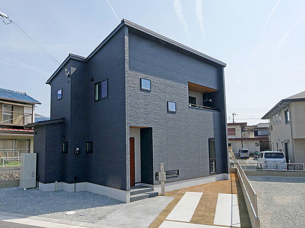 【【BV3播磨町二子】外観施工例】現地や見学可能な建売モデルへご案内いたします!はじめての見学予約でアマゾンギフトカード3000円分プレゼント!ご利用ください!TEL:0120-31-8848