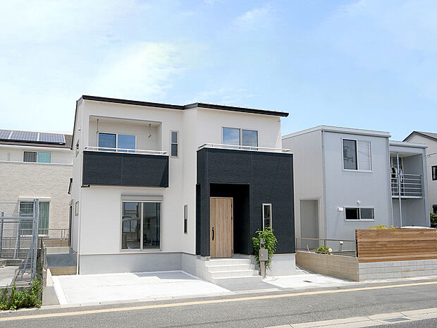 【【BV3播磨町二子】外観施工例】現地や見学可能な建売モデルへご案内いたします!はじめての見学予約でアマゾンギフトカード3000円分プレゼント!ご利用ください!TEL:0120-31-8848